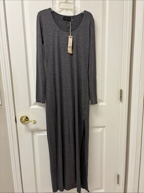 Mustard Seed Charcoal Gray Long-Sleeve Maxi Dress